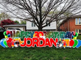 Happy 30th Birthday Jordan! #happybirthday #happy30thbirthday #birthdaygirl #jordan #tecumseh #tecumsehontario #windsor #windsorontario #windsoressex #lasalle #lasalleontario #amherstburg #amherstburgontario #yqg #yqgwindsor #yardgreeting

www.yardgreeting.ca